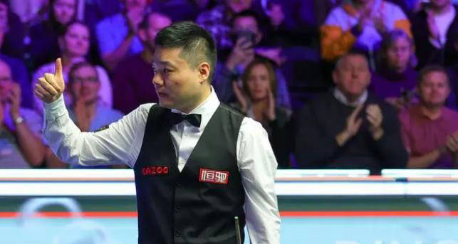 项排名赛冠, 他在国锦赛, 手墨菲 项排名赛冠, 他在国锦赛, 手墨菲